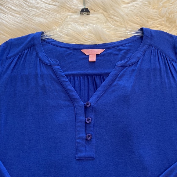 Lilly Pulitzer Shirt long sleeves size M color blue lengths 27” bust 36/38” - Picture 12 of 12